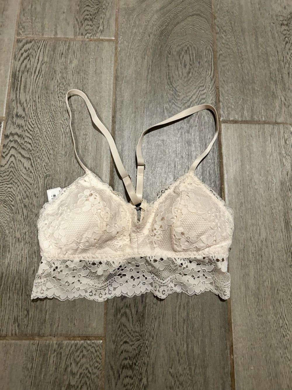 Forever 21 Lace Bralette in Ivory - size small